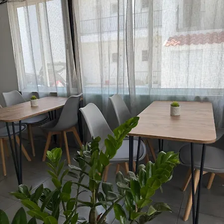 Апарт-отель Private 1br Hideaway W Double Bed 105 Пафос