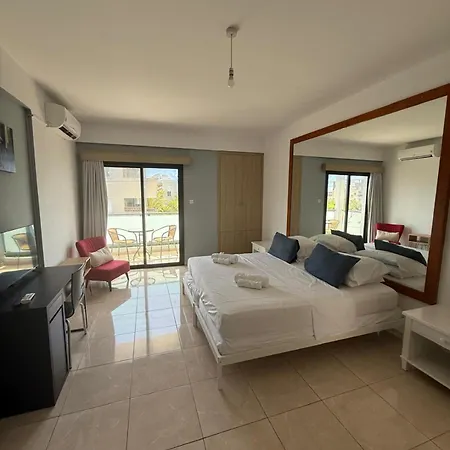 Private 1br Hideaway W Double Bed 105 Aparthotel 3*